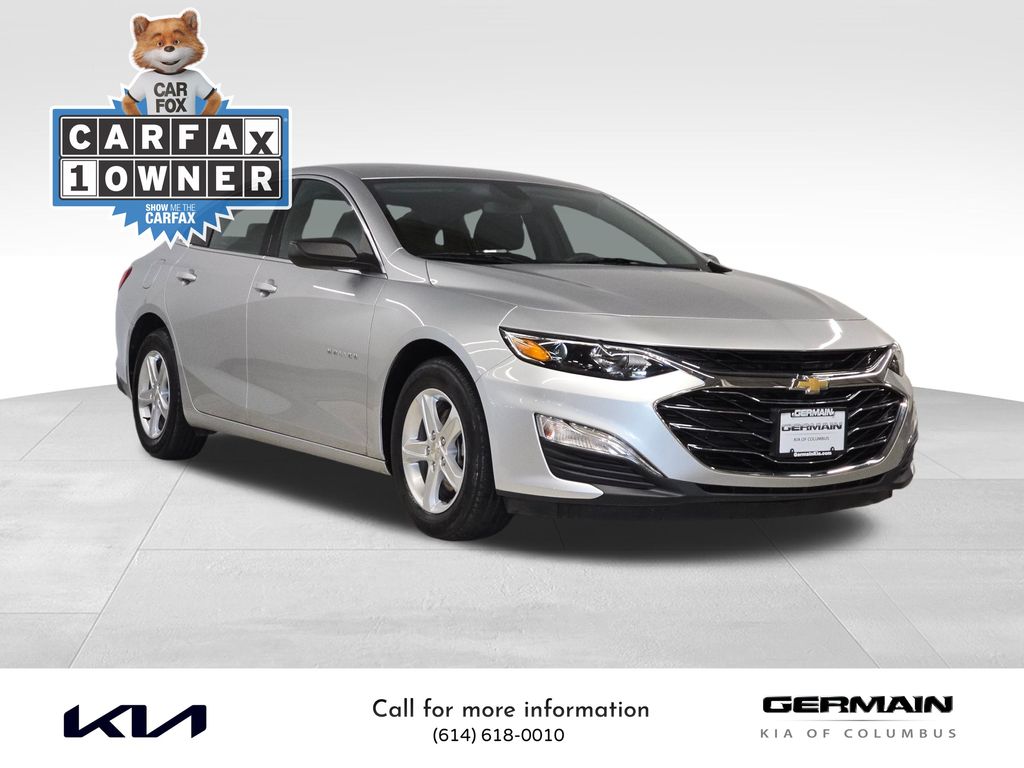 2020 Chevrolet Malibu LS photo 3