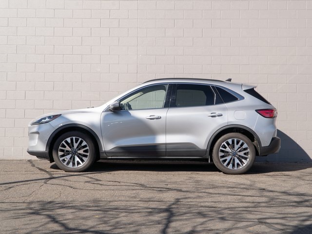 2020 Ford Escape Titanium photo 2