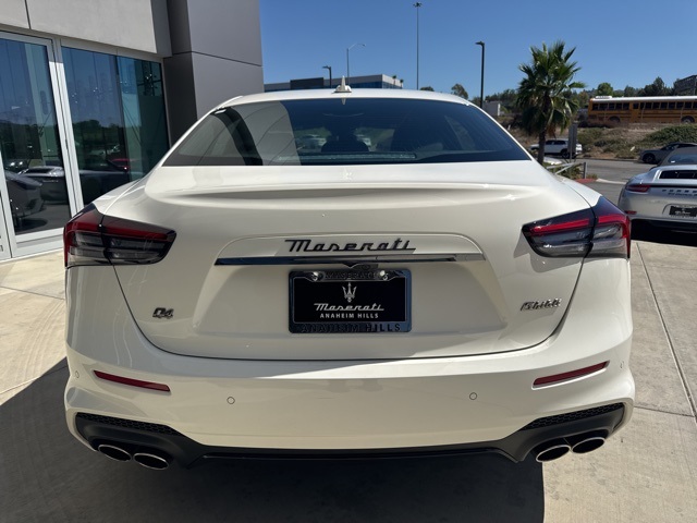 2024 Maserati Ghibli Modena photo 6
