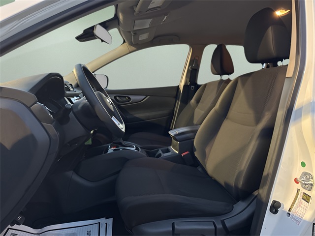 2020 Nissan Rogue Sport S photo 10