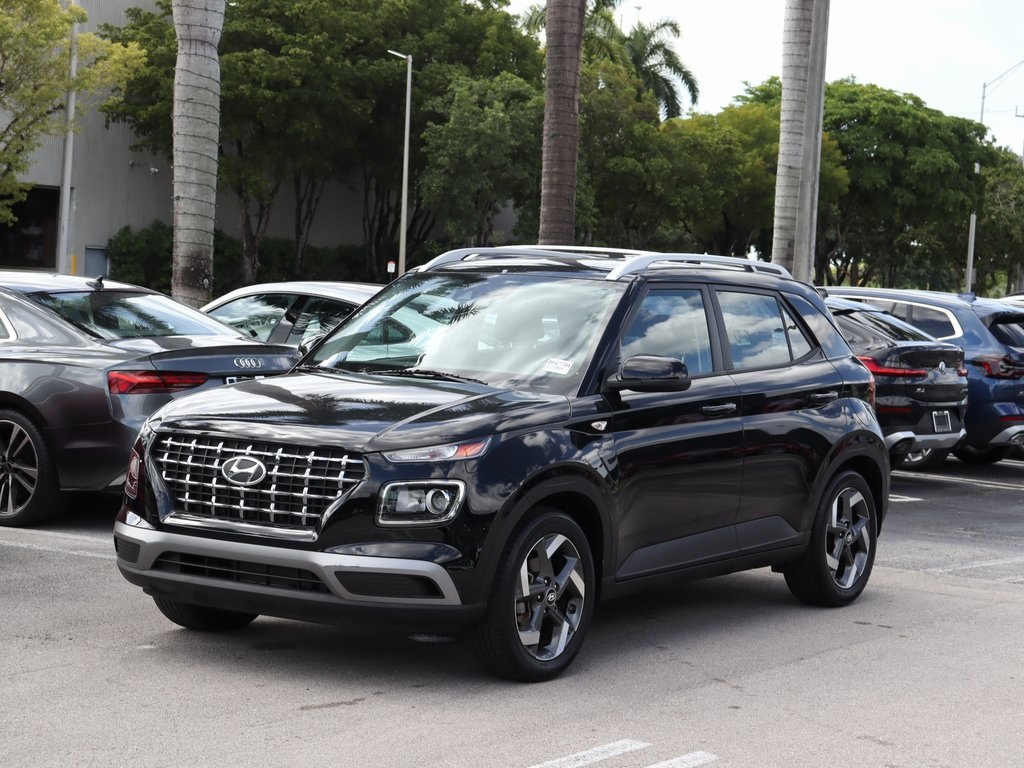 2022 Hyundai Venue SEL