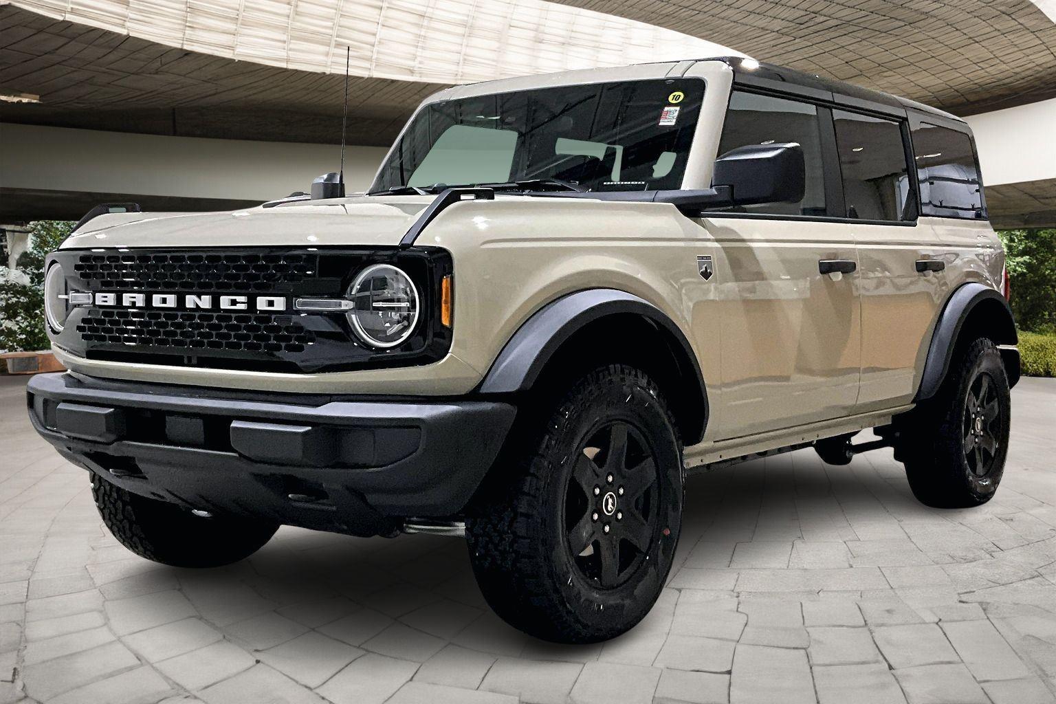 2025 Ford Bronco 4-Door Big Bend's photo