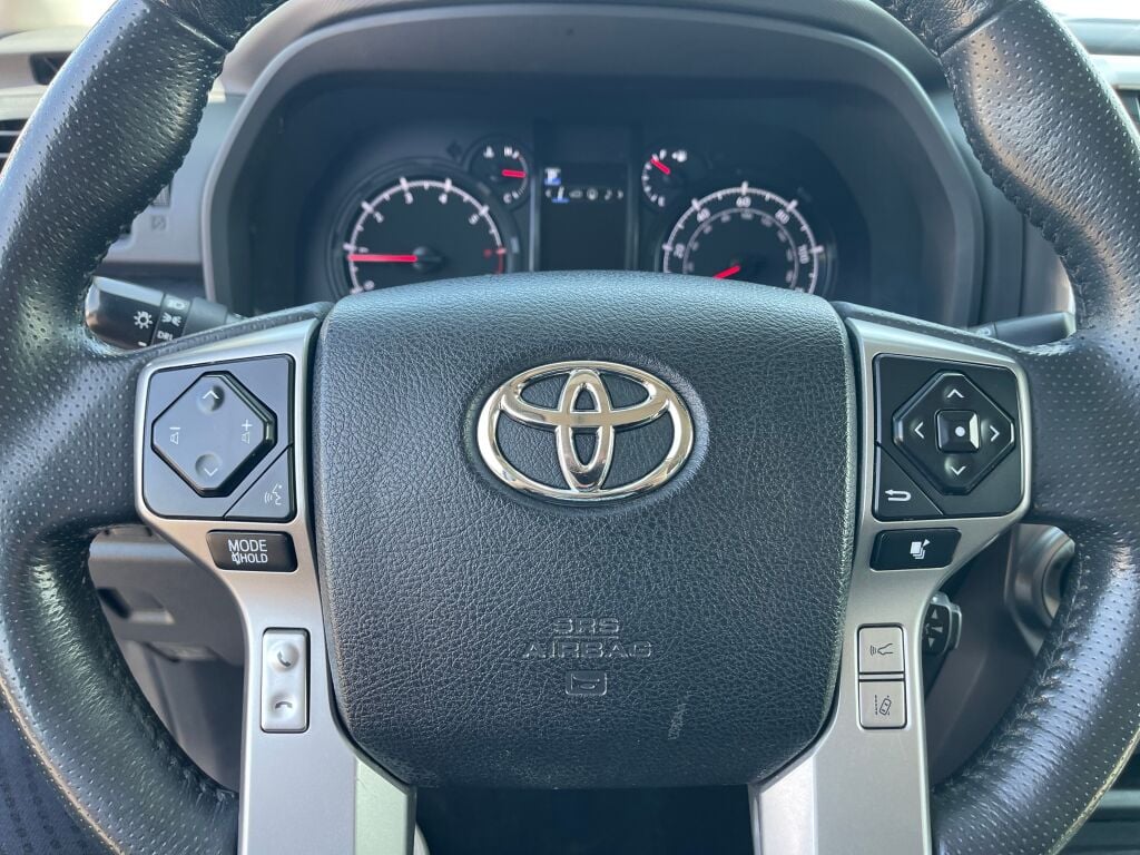 2020 Toyota 4Runner SR5 Premium photo 15