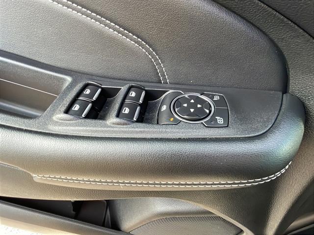 2024 Ford Edge Titanium photo 16