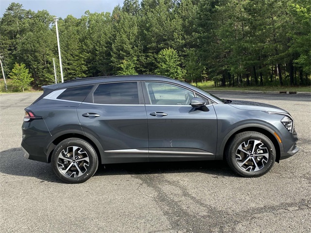 2025 Kia Sportage Hybrid EX photo 2