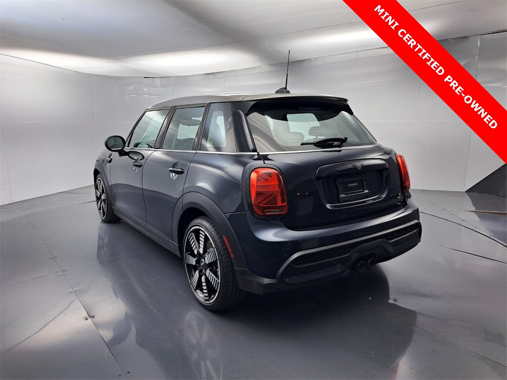 2022 Mini Cooper 4 Door Hardtop Iconic photo 5