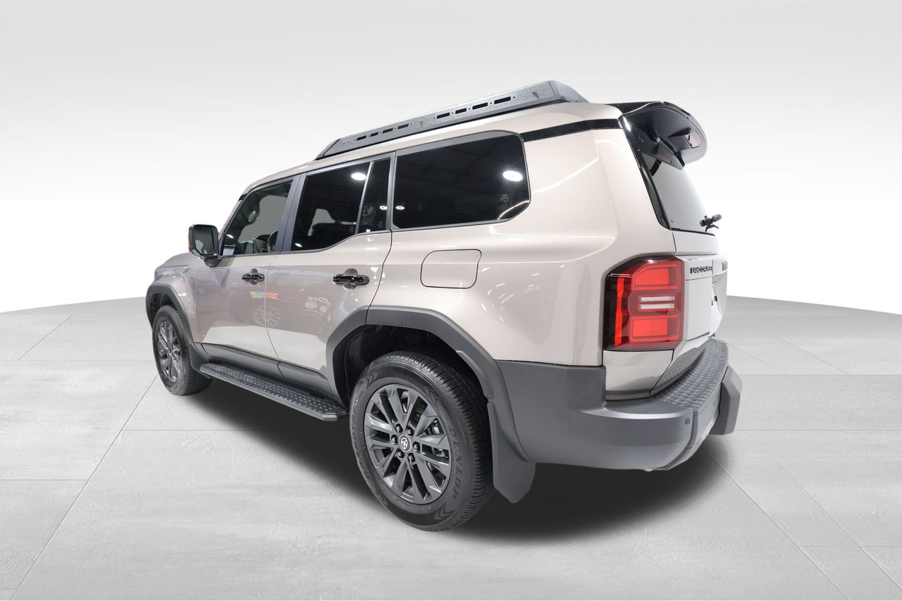 2025 Toyota Land Cruiser photo 2