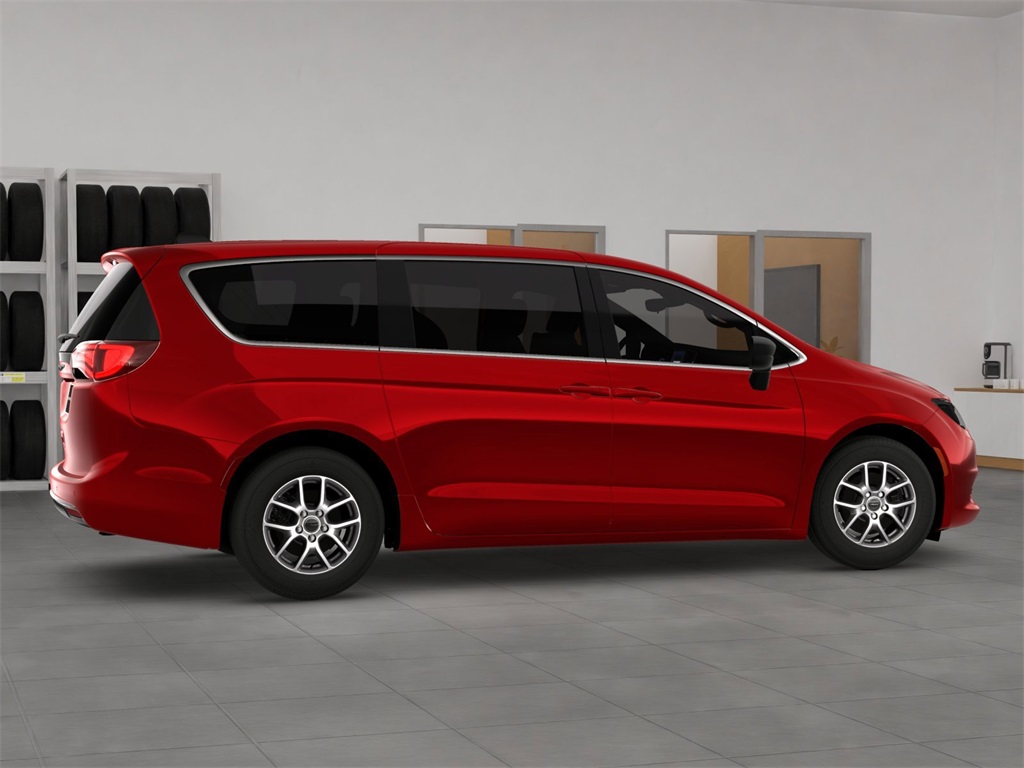 2026 Chrysler Voyager LX photo 5