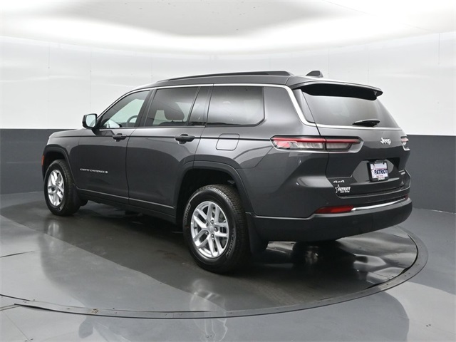 2025 Jeep Grand Cherokee Laredo photo 4