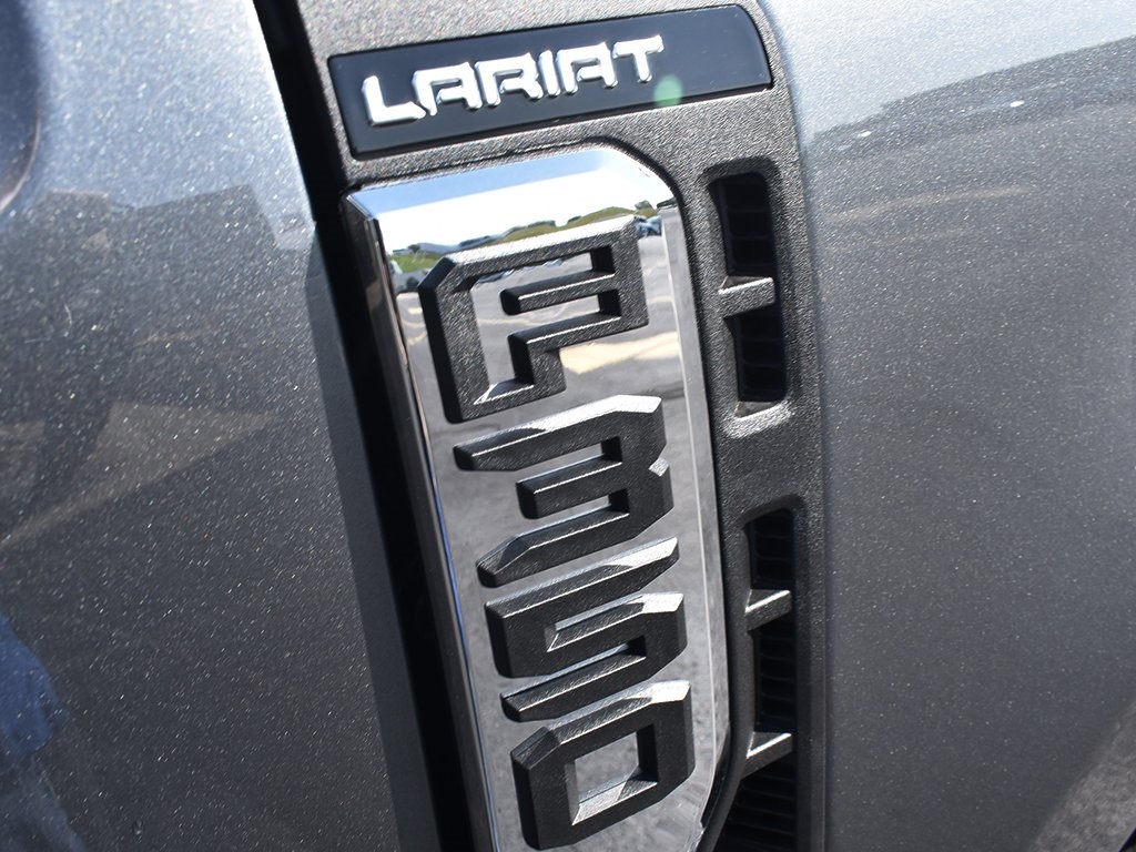 2026 Ford F-350 Lariat photo 11