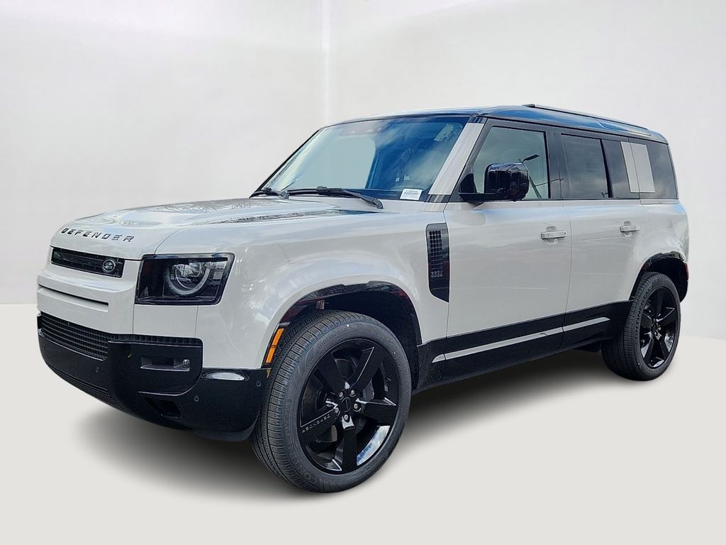 2026 Land Rover Defender X-Dynamic SE's photo