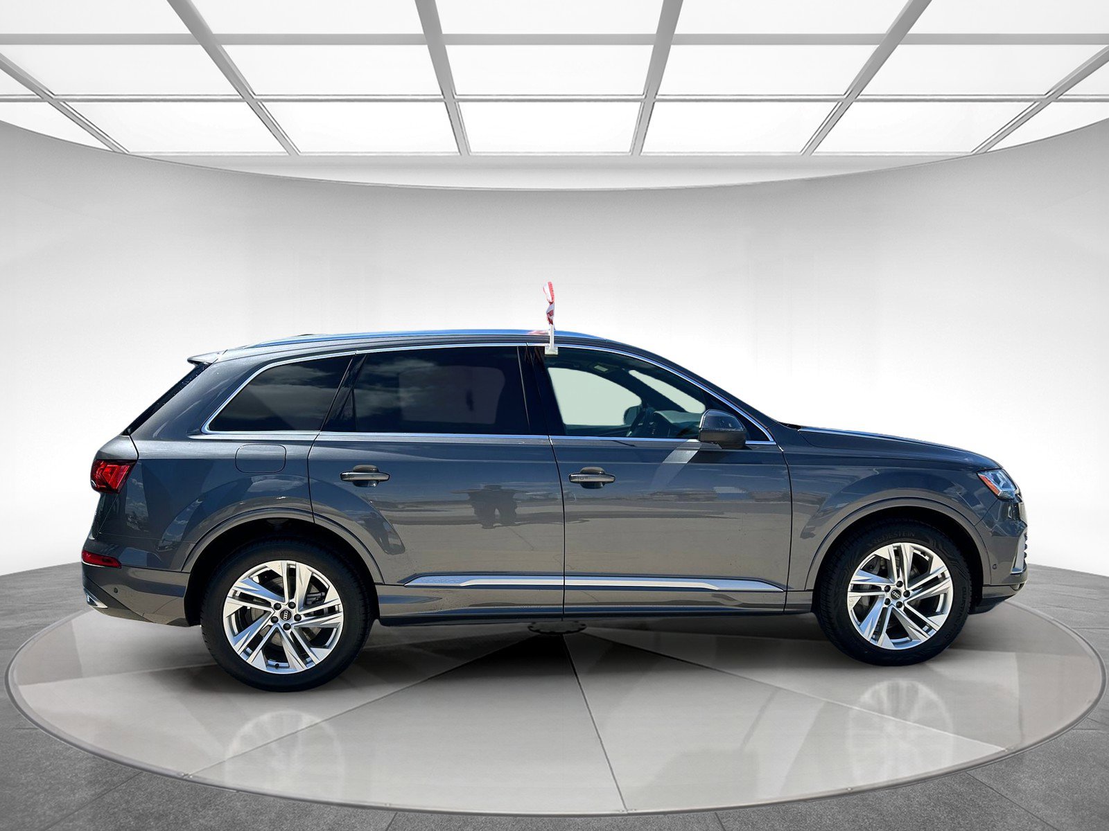2021 Audi Q7 Premium Plus photo 5