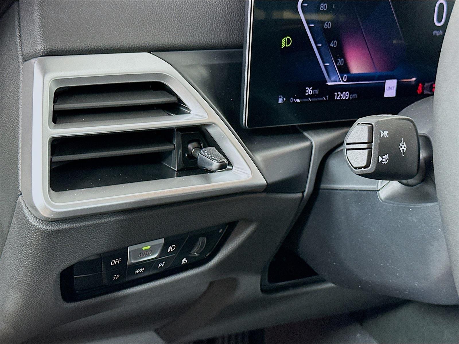 2025 Bmw 230i xDrive photo 10