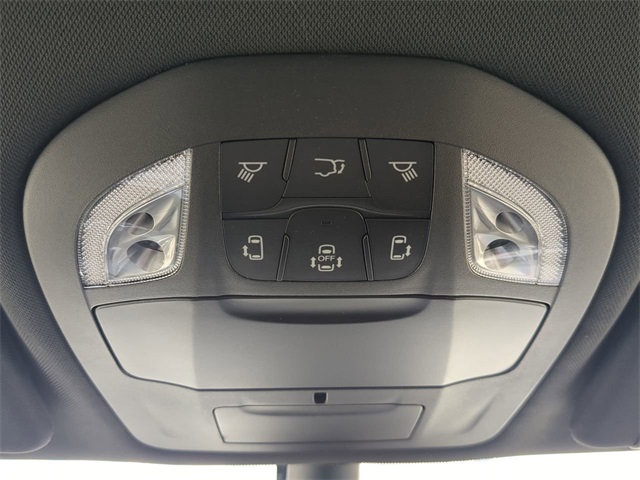 2026 Chrysler Voyager LX photo 22