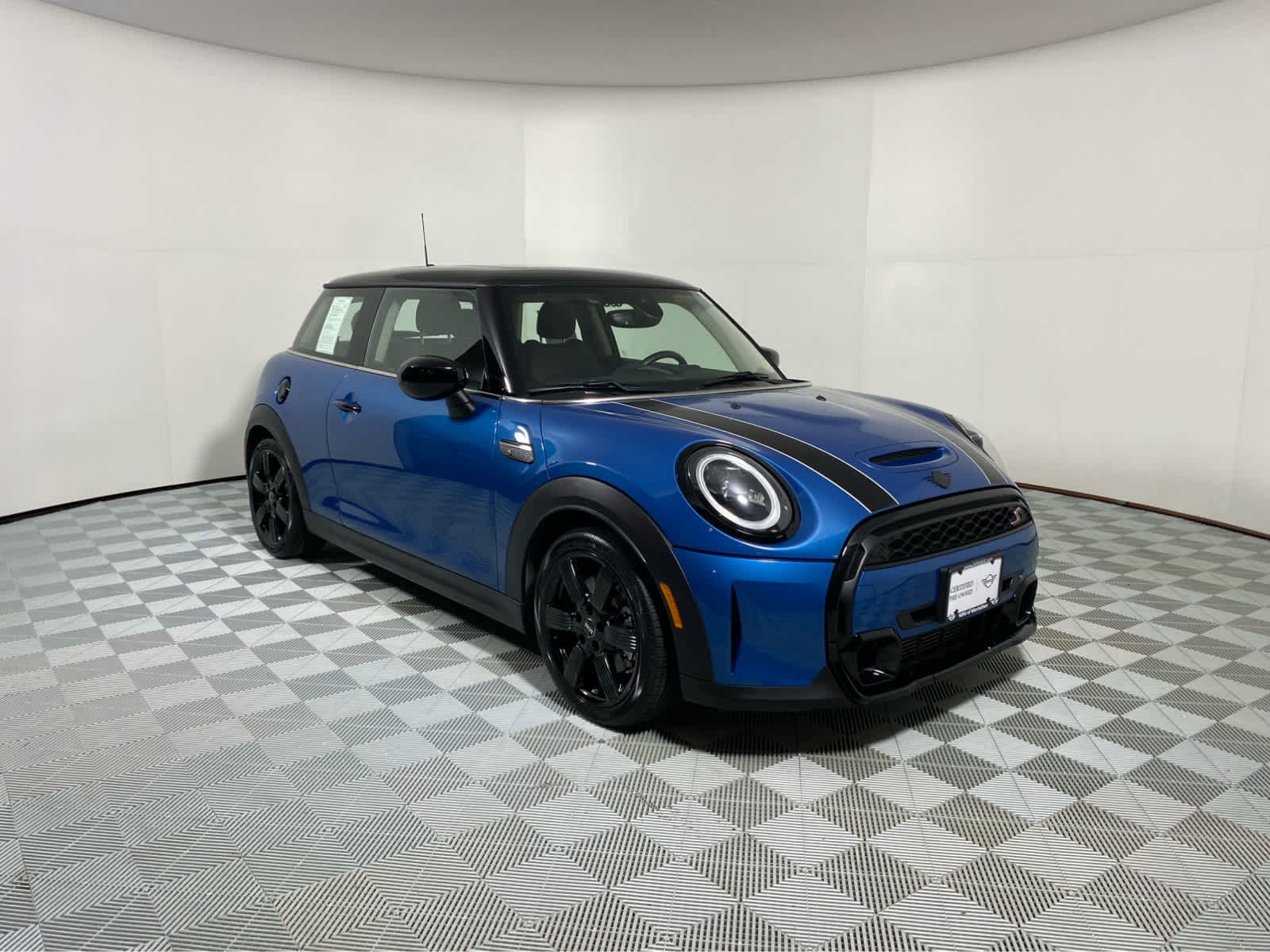 2023 MINI 3 Door S