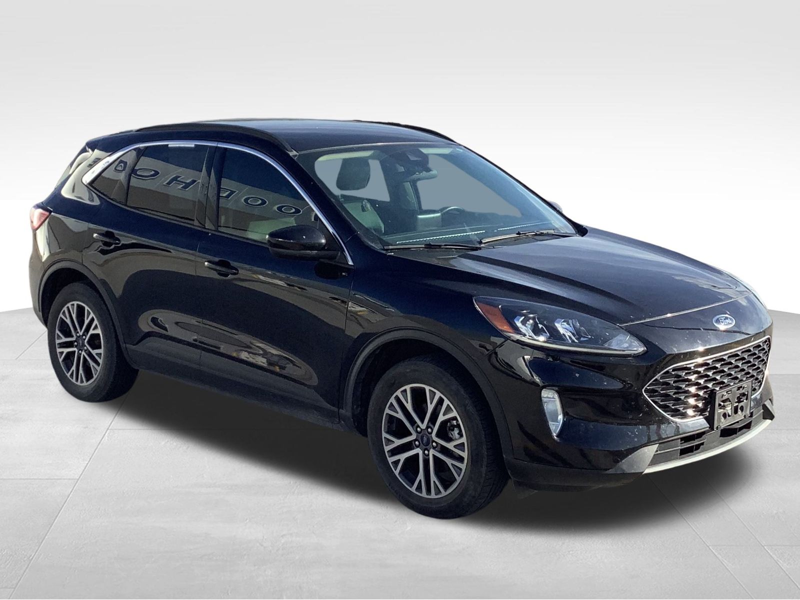 2020 Ford Escape SEL photo 2