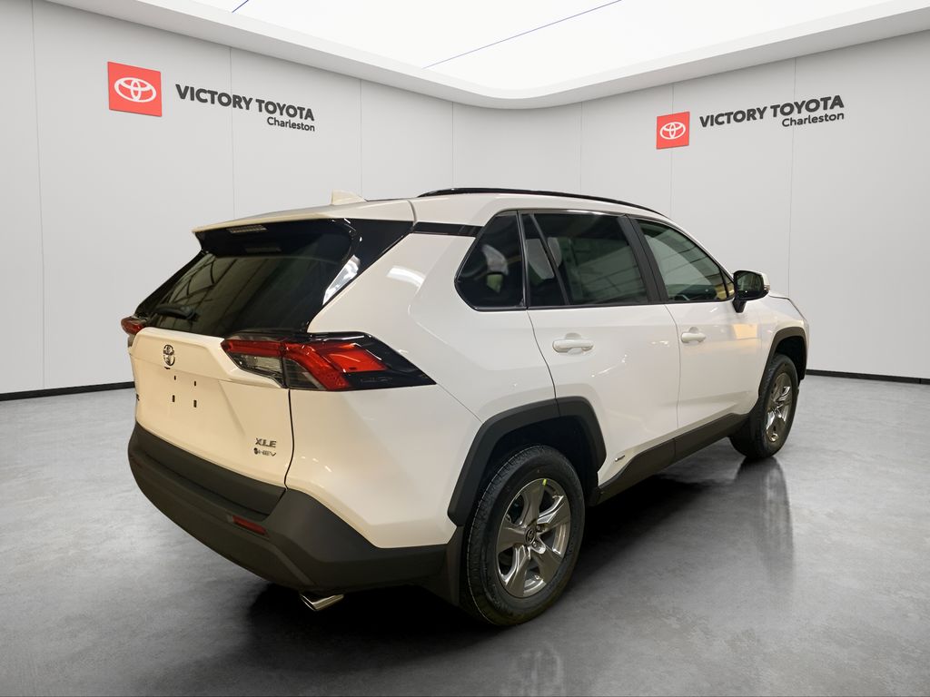2025 Toyota RAV4 Hybrid photo 4
