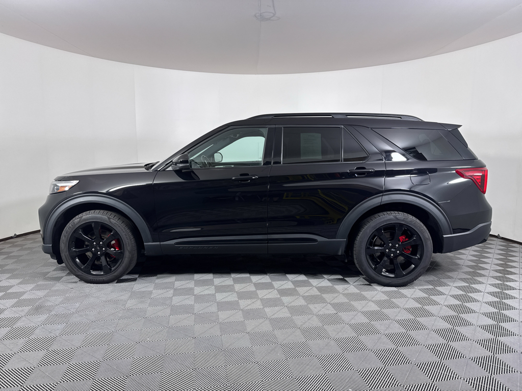 2023 Ford Explorer ST photo 24