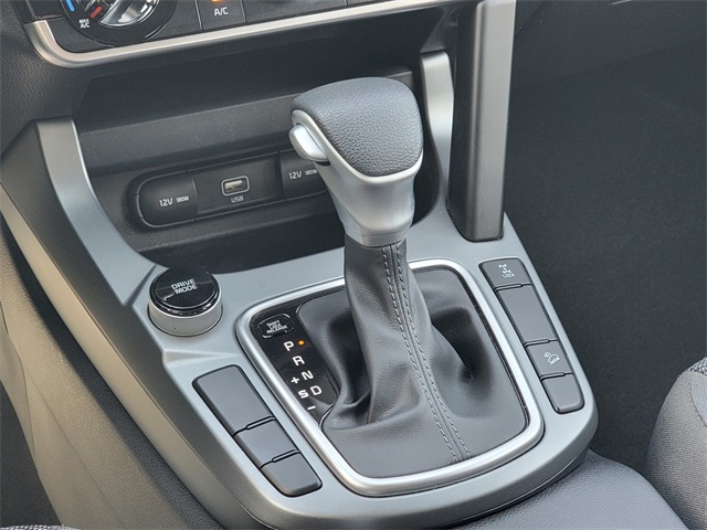 2023 Kia Seltos LX photo 23