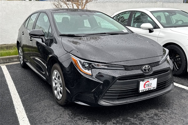 Used 2025 Toyota Corolla LE with VIN 5YFB4MDE4SP314978 for sale in Kansas City
