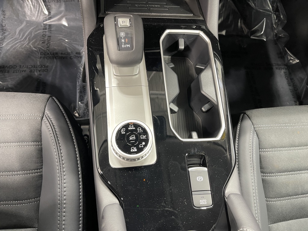 2025 Mitsubishi Outlander SE photo 12