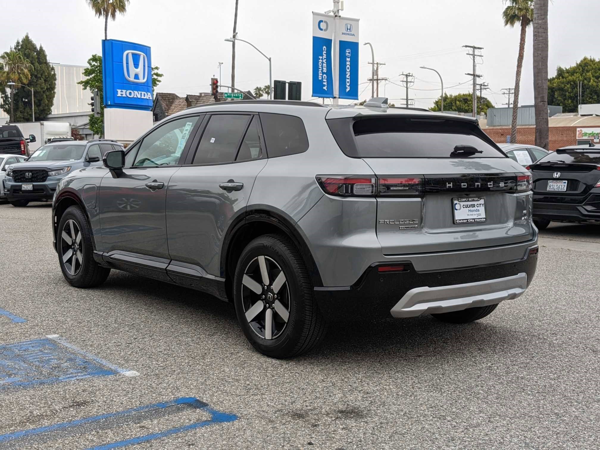 2025 Honda Prologue Touring photo 4