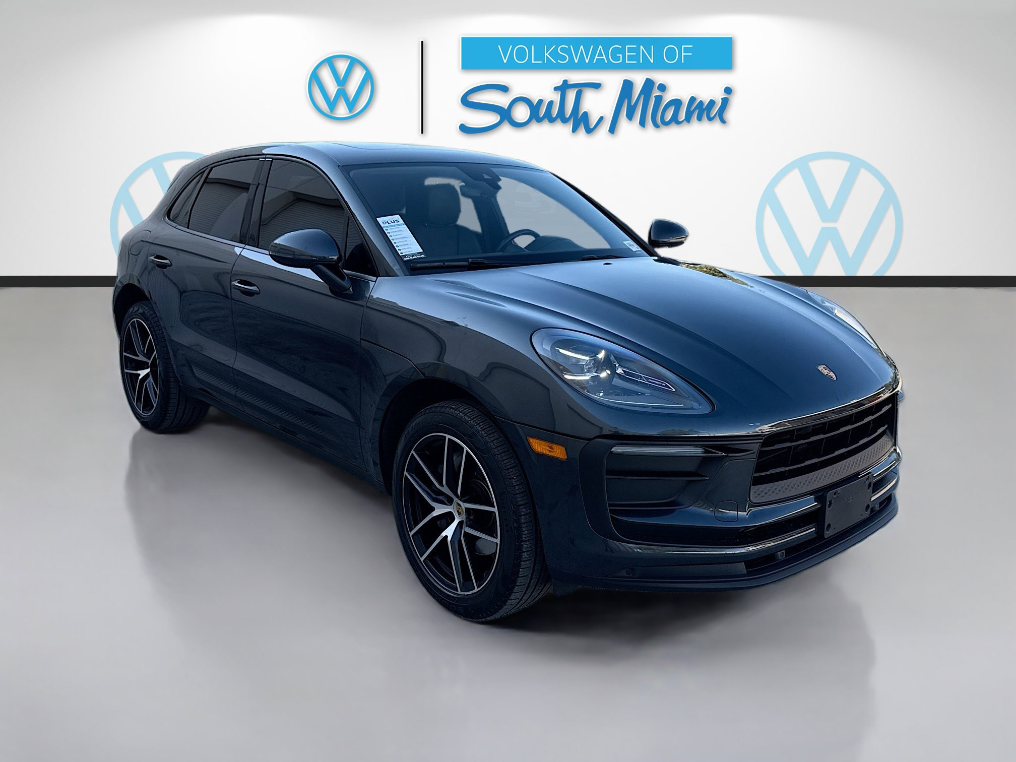 2022 Porsche Macan Base