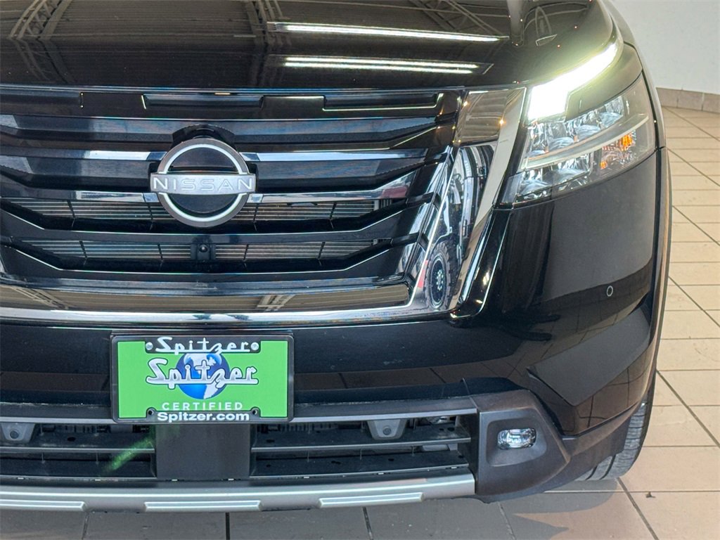 2022 Nissan Pathfinder SL photo 12