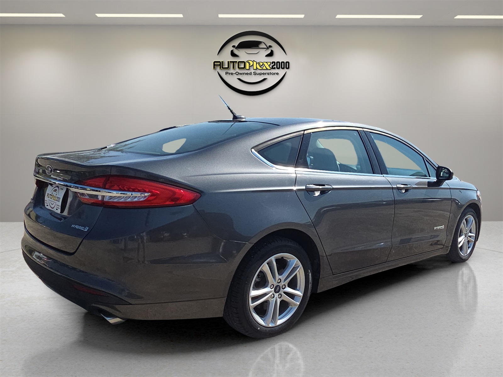 2018 Ford Fusion Hybrid S photo 7