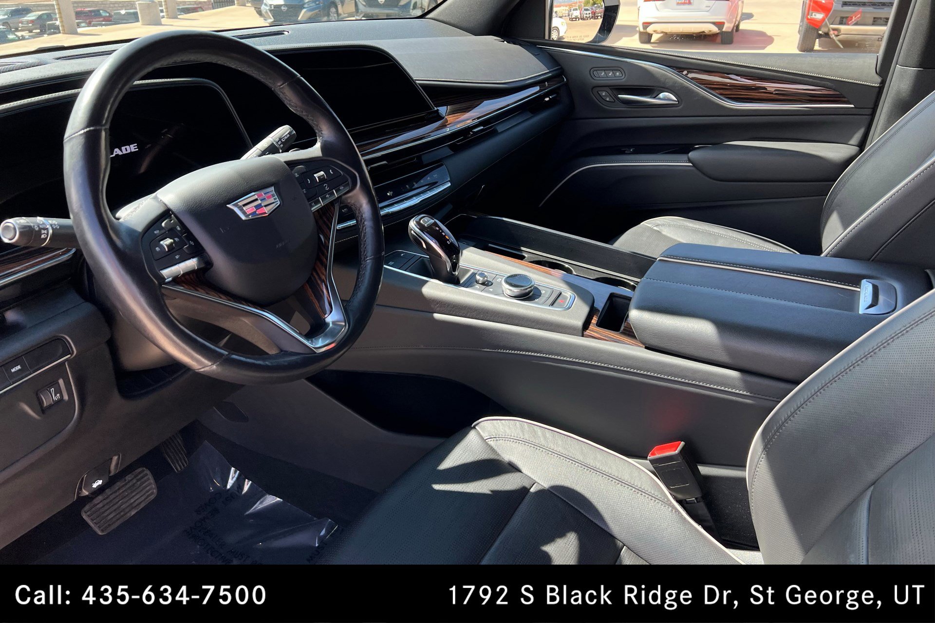 2021 Cadillac Escalade Premium Luxury photo 15