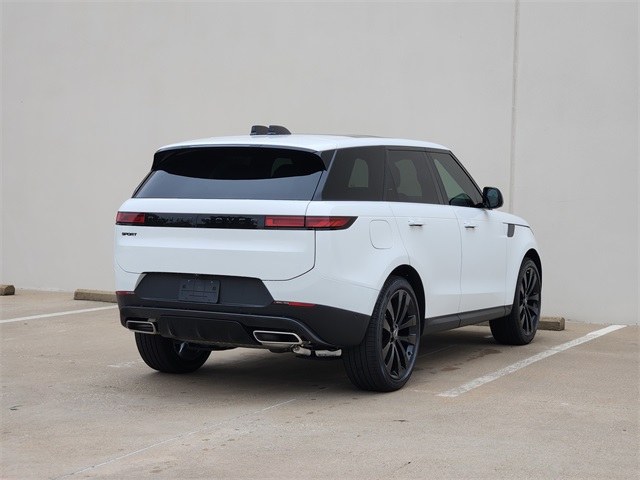 2025 Land Rover Range Rover Sport SE photo 2