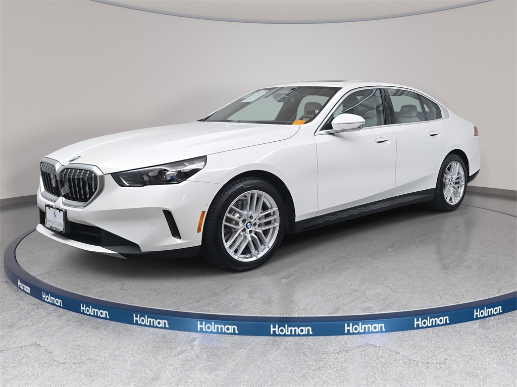 2025 BMW 5 Series 530i's photo