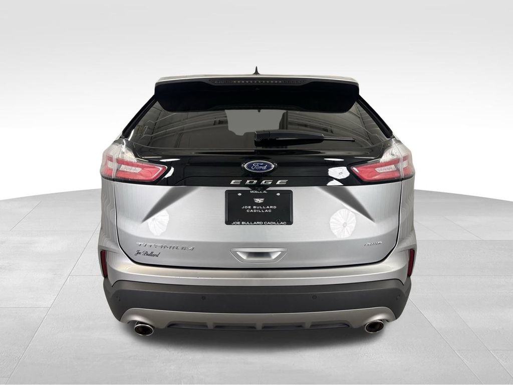 2024 Ford Edge Titanium photo 3