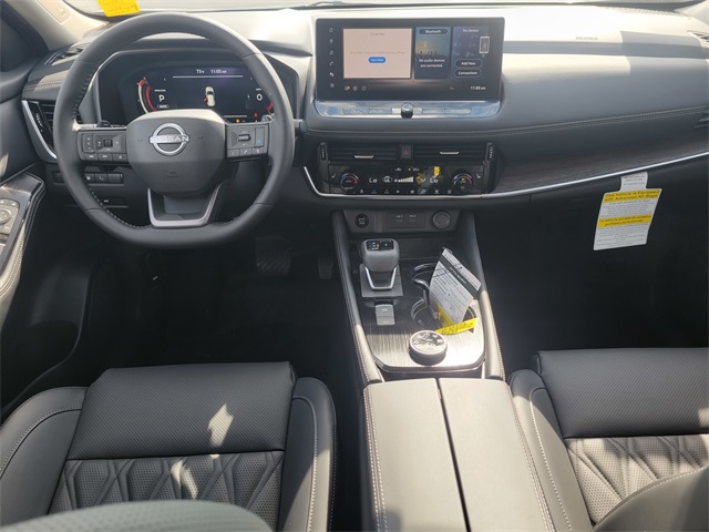 2026 Nissan Rogue Platinum photo 17