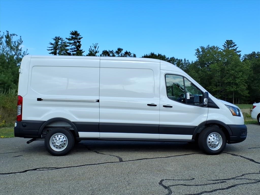 2025 Ford Transit photo 2