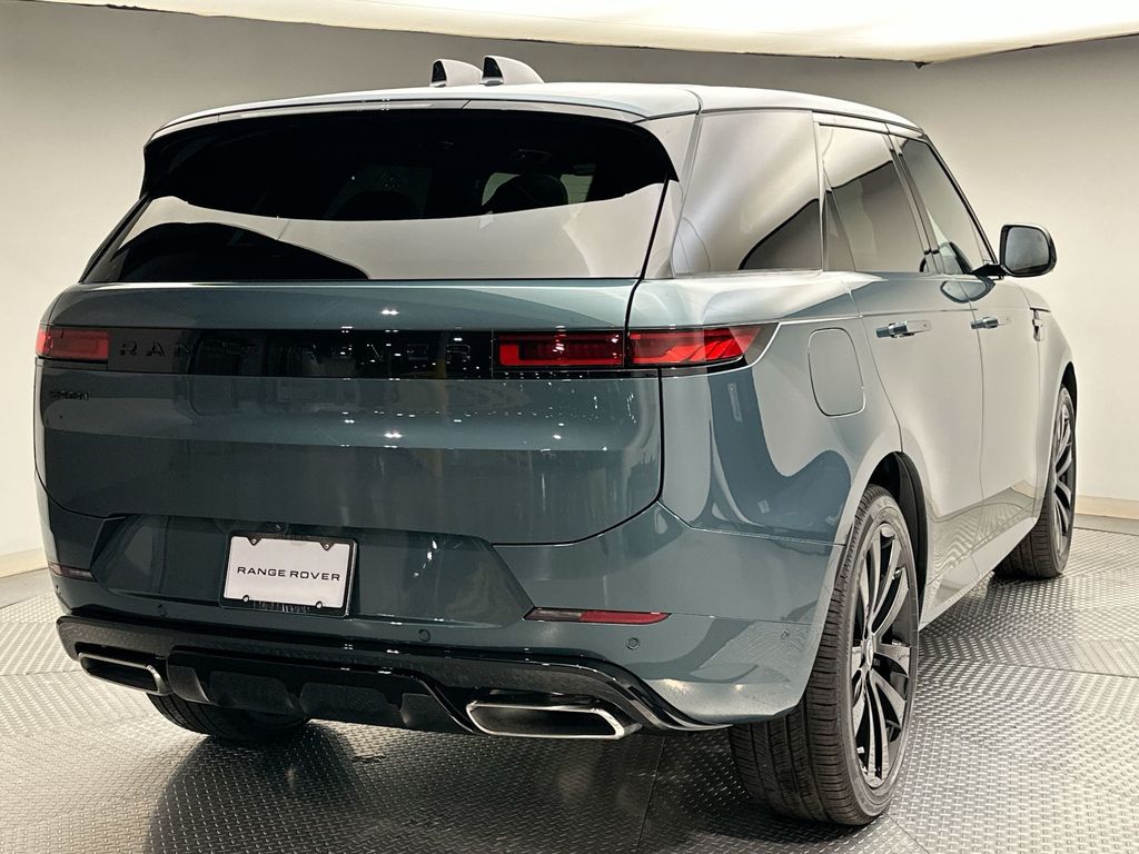 2025 Land Rover Range Rover Sport SE photo 3