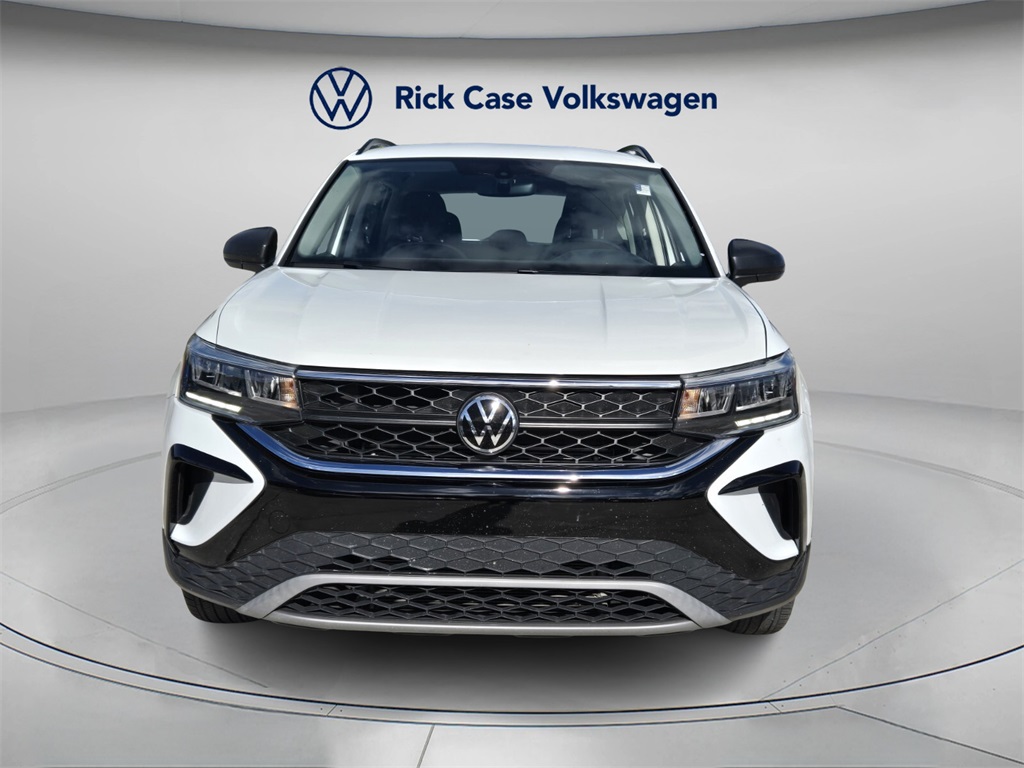 2023 Volkswagen Taos S photo 3