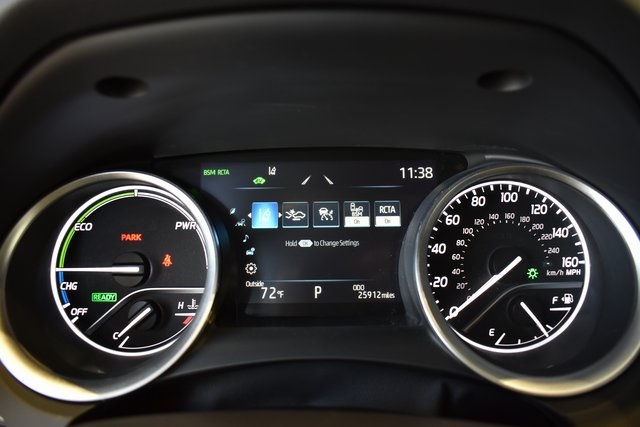 2022 Toyota Camry Hybrid XLE photo 22