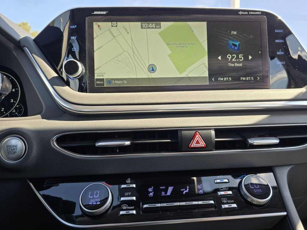 2022 Hyundai Sonata Limited photo 3