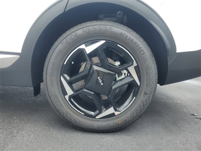 2026 Kia Sportage EX photo 5