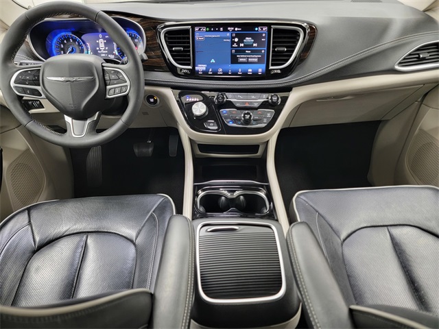 2024 Chrysler Pacifica Limited photo 21