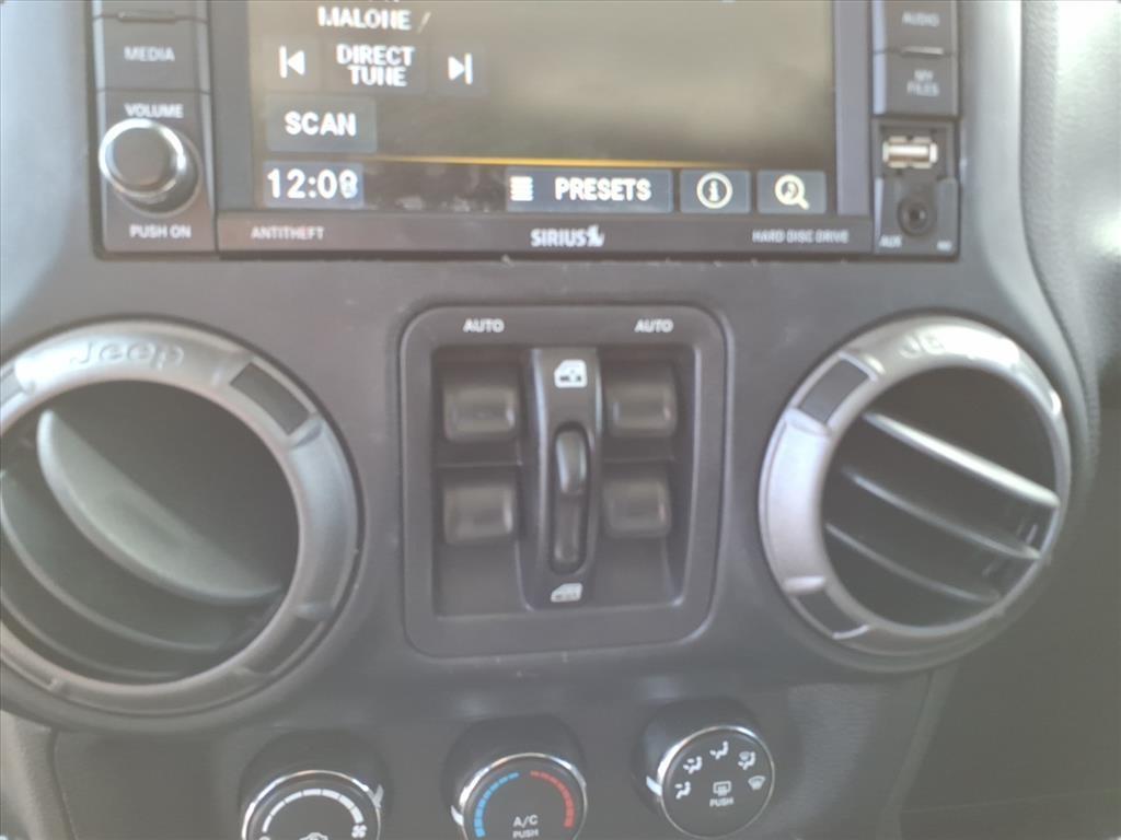 2017 Jeep Wrangler Unlimited Sport photo 22