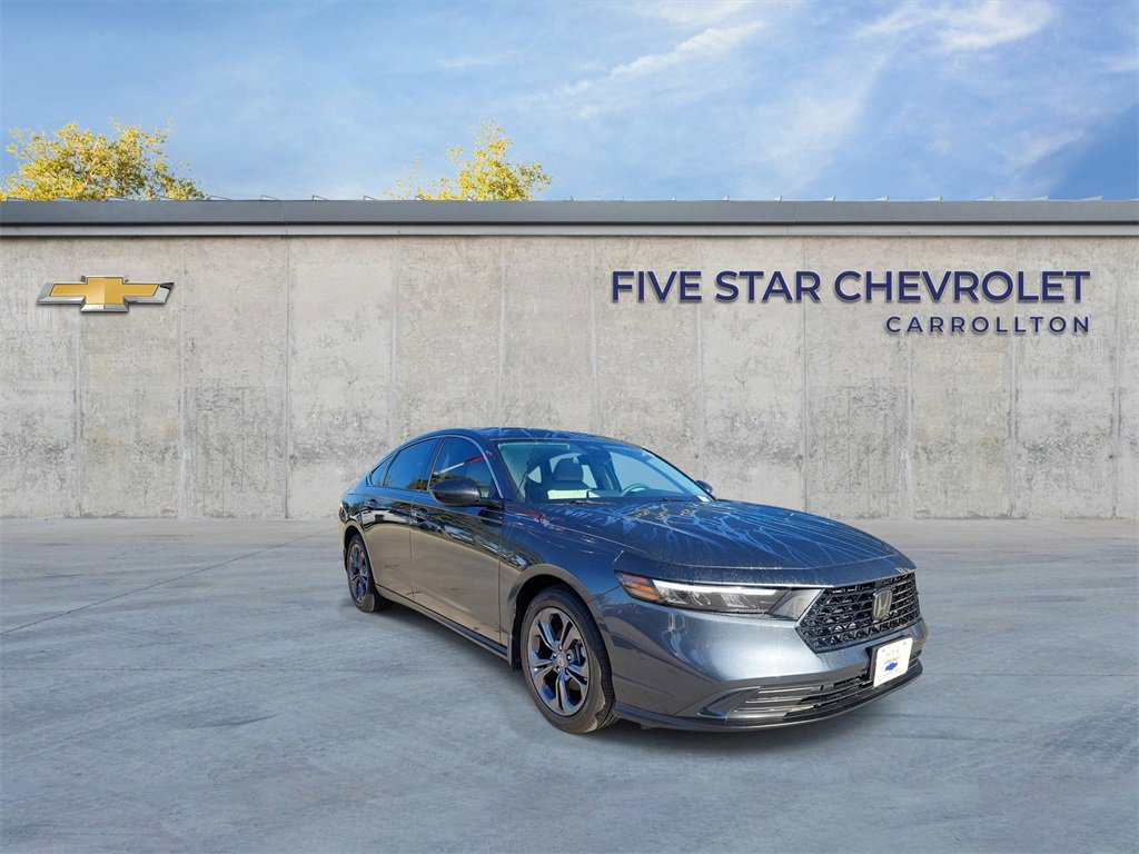 2023 Honda Accord EX's photo