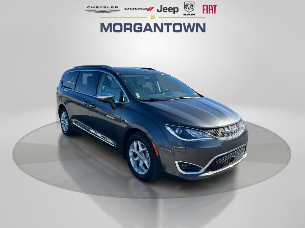 2020 Chrysler Pacifica Limited photo 3