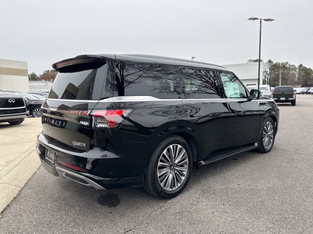 2025 Infiniti QX80 Luxe photo 11