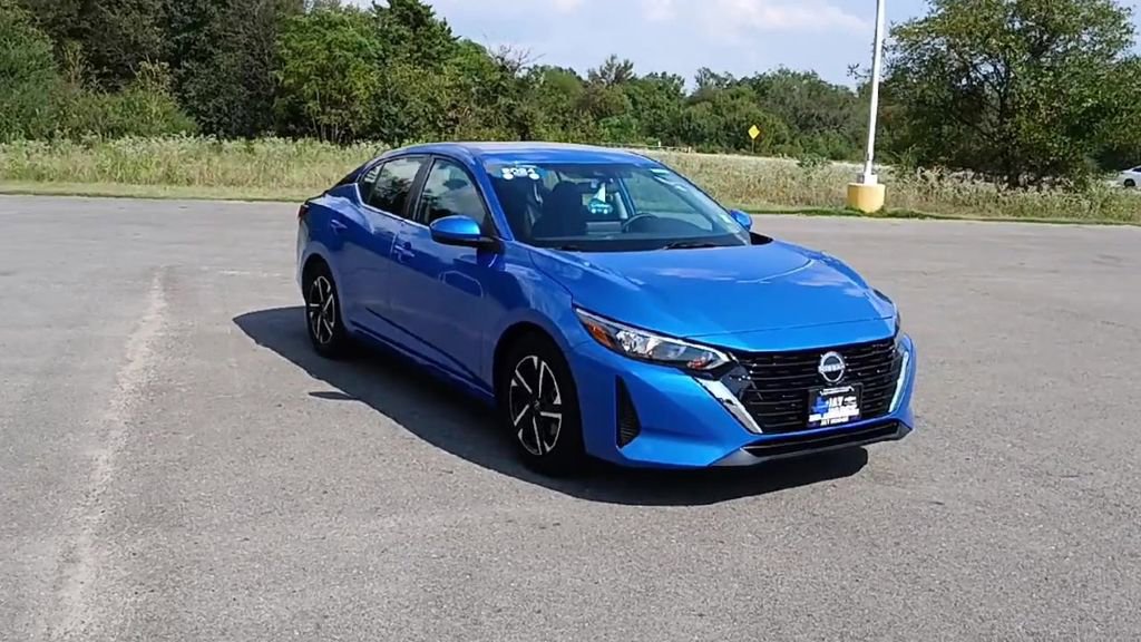 2024 Nissan Sentra SV photo 2