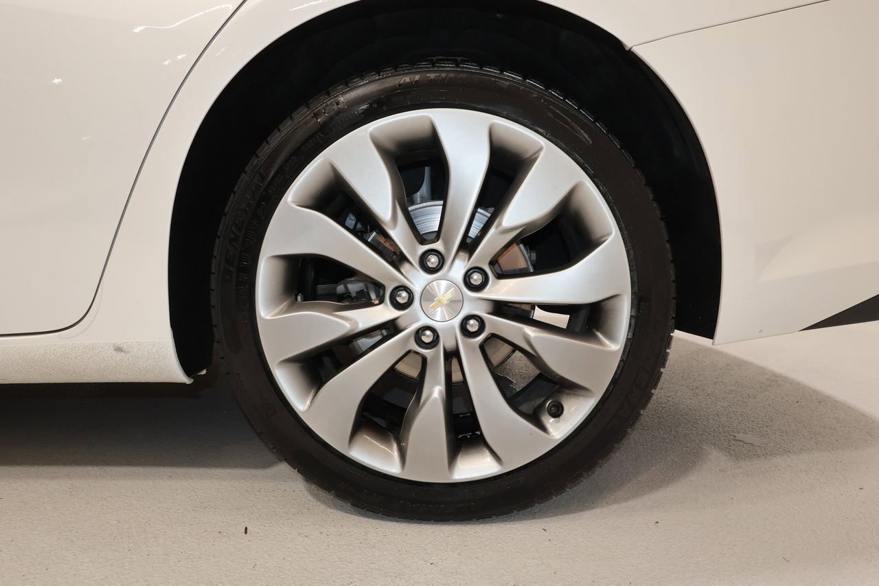 2018 Chevrolet Malibu Premier photo 29