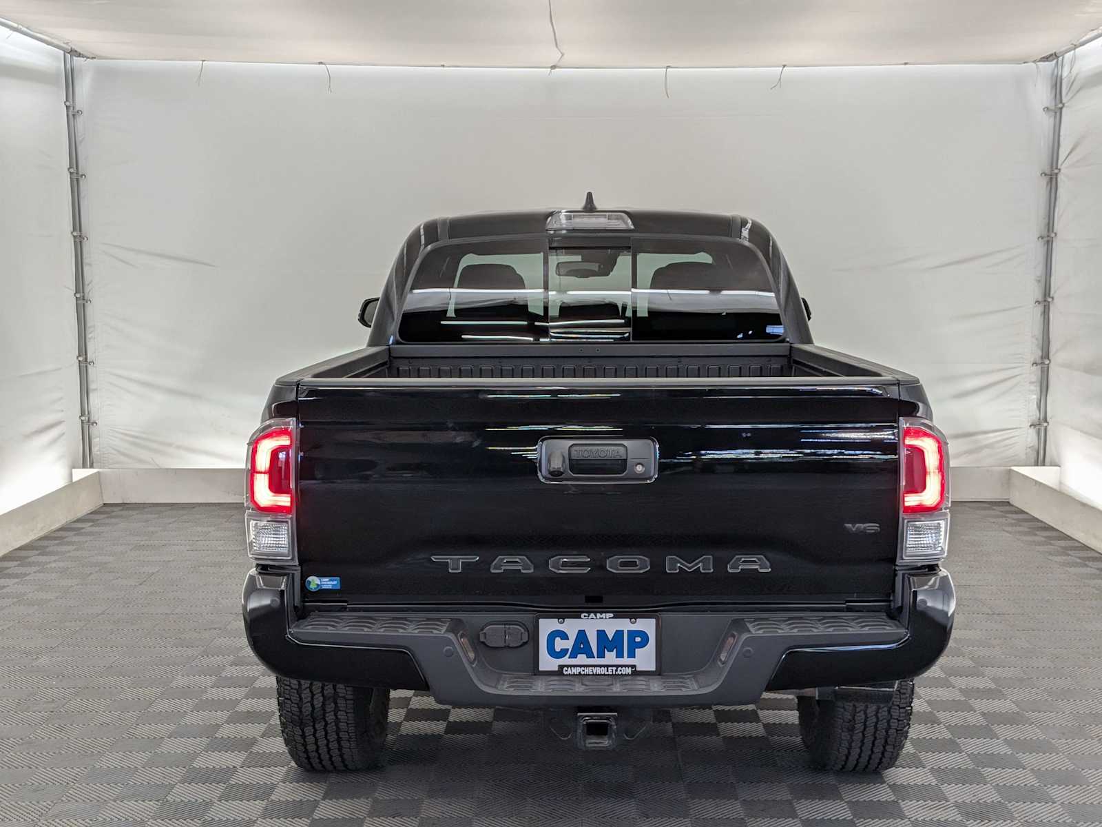2023 Toyota Tacoma TRD V6 photo 4