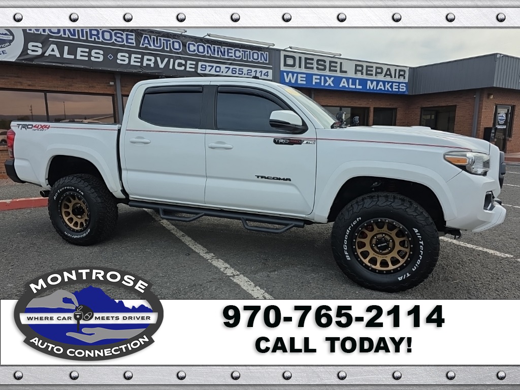 2017 Toyota Tacoma TRD Pro photo 10