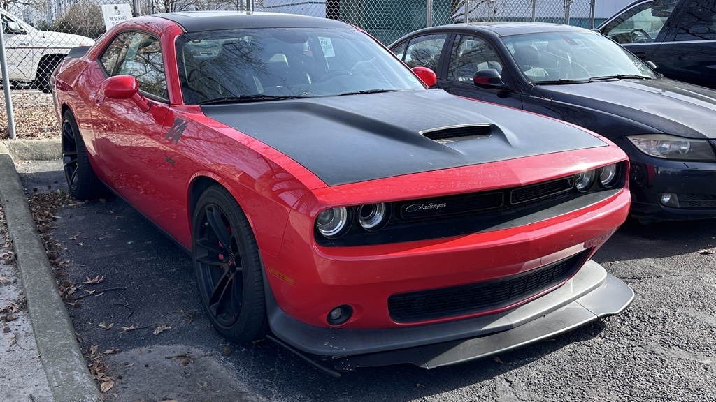 2020 Dodge Challenger R/T's photo